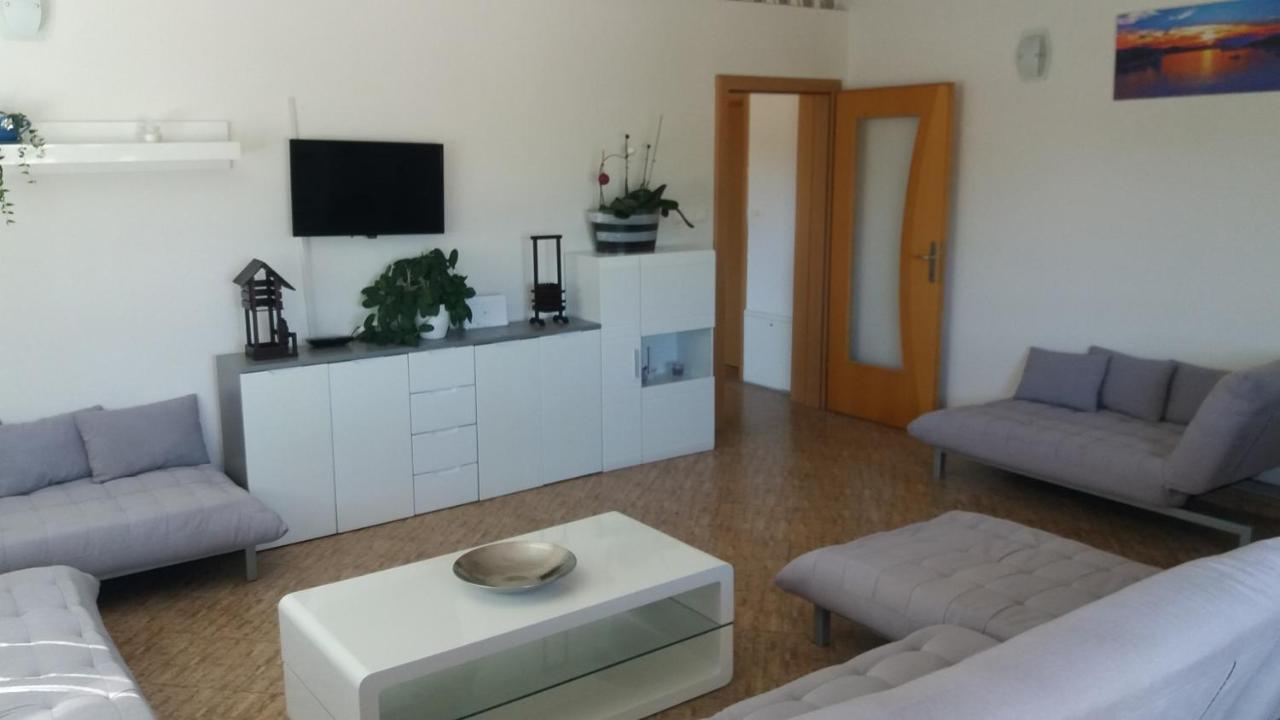 4 Bedroom Apartment In Tisno Dış mekan fotoğraf