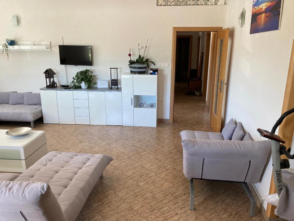 4 Bedroom Apartment In Tisno Dış mekan fotoğraf