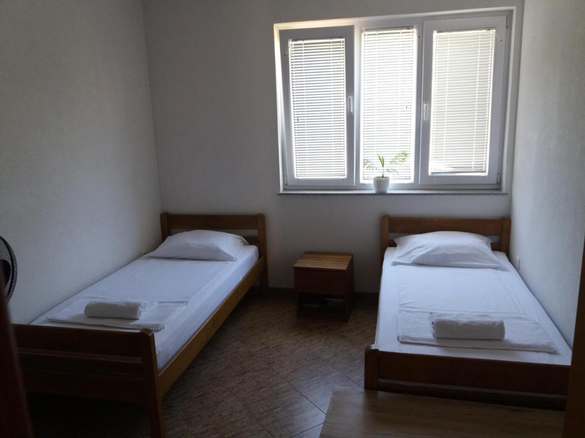 4 Bedroom Apartment In Tisno Dış mekan fotoğraf