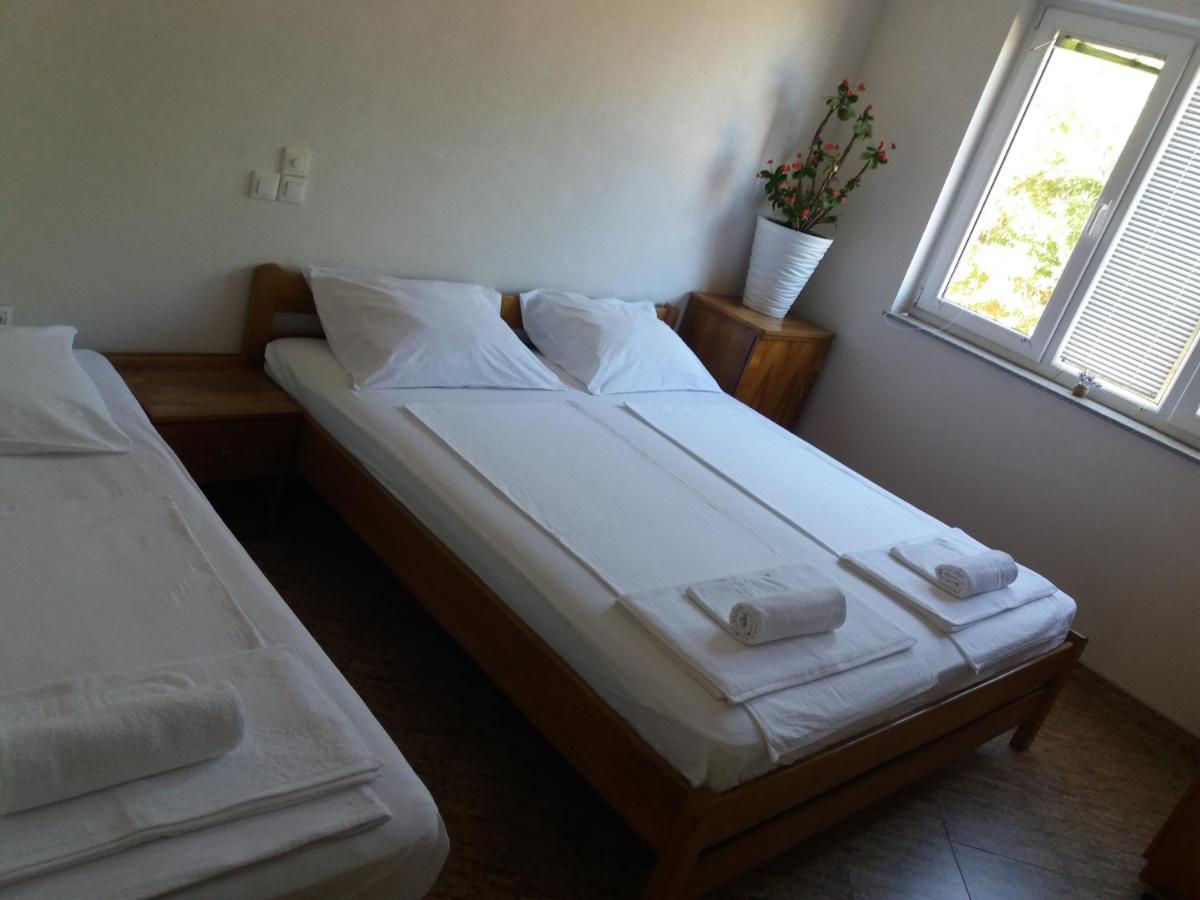 4 Bedroom Apartment In Tisno Dış mekan fotoğraf